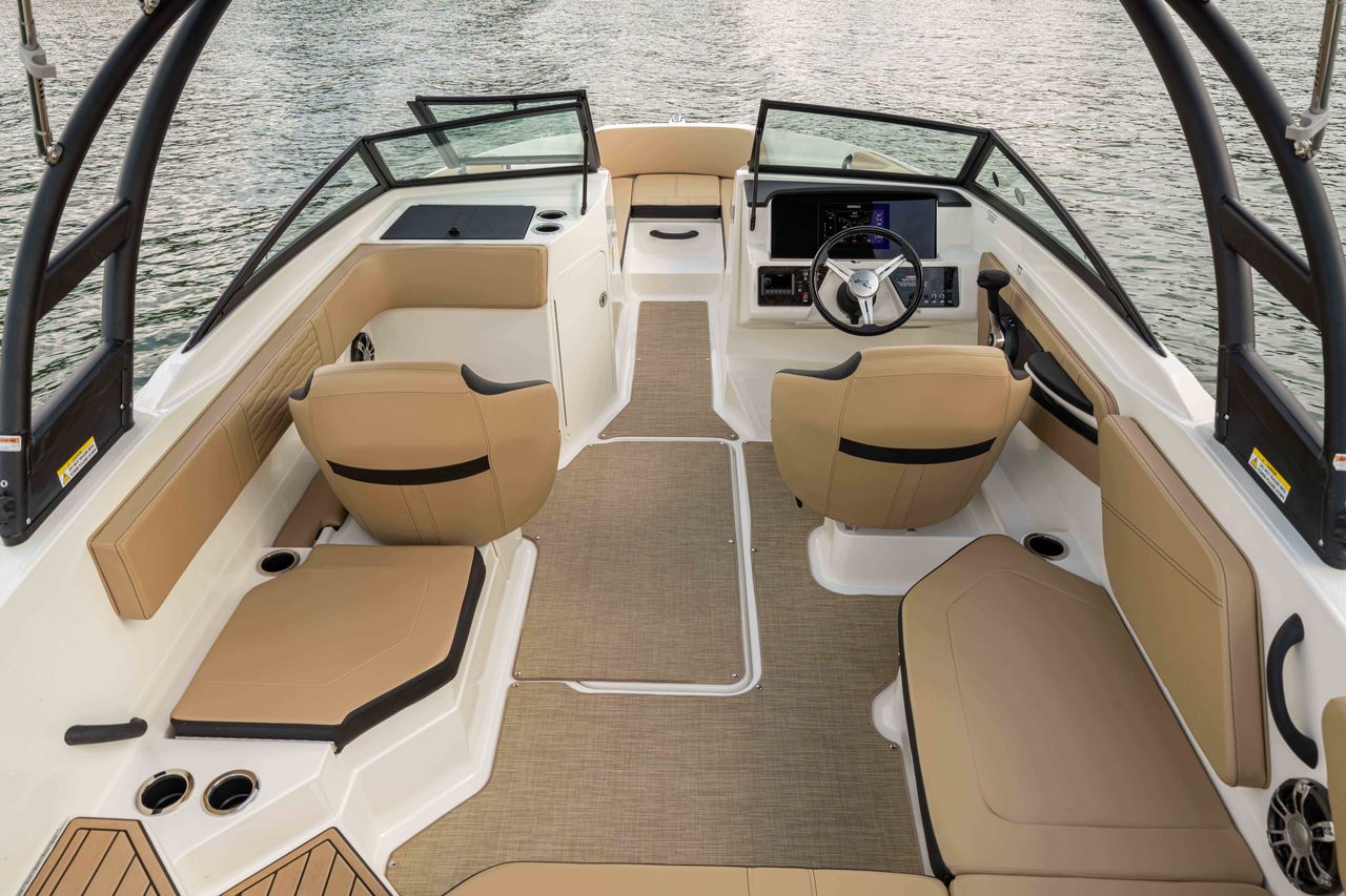Sea Ray 210 SPXE - picture 2