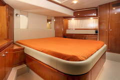 Ferretti 760 Fly with crew - picture 8