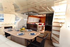 Ferretti 760 Fly with crew - picture 4