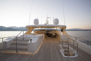 Motor Yacht Sunsekeer 37 - picture 3