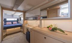 Fountaine Pajot Saona 47 A - picture 10