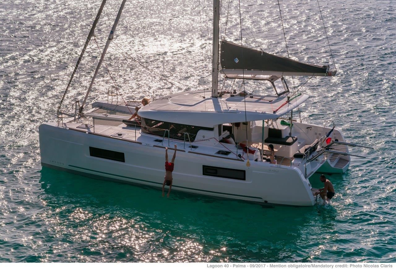 Lagoon 40 N - picture 3