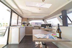Fountaine Pajot Lucia 40 AC & GEN - picture 7