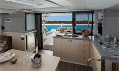 Fountaine Pajot Lucia 40 N - picture 7