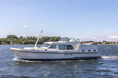 Linssen Grand Sturdy 450 AC - picture 1