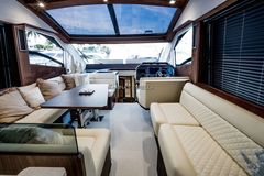 Galeon 510 Skydeck - picture 8