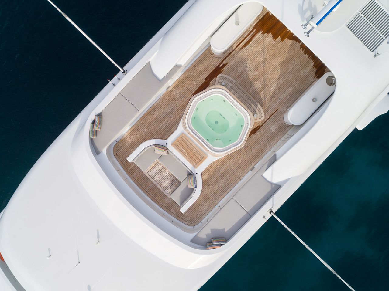 51m Amels Luxury Yacht! - фото 3