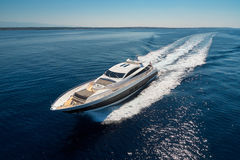 Motor Yacht Sunseeker 108 - Bild 1