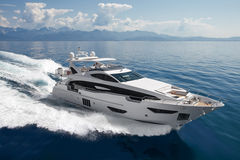 Azimut 30 Fly - picture 1