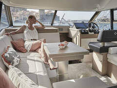 Prestige 420 Fly - picture 10