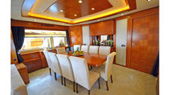 Motor Yacht - picture 8