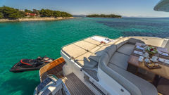 Motor Yacht - picture 10