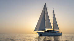 Luxury Sailing Yacht - picture 2