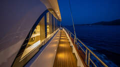 Luxury Sailing Yacht - picture 8