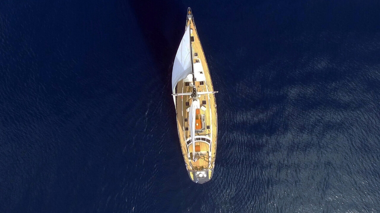 Sailing Yacht - image 2