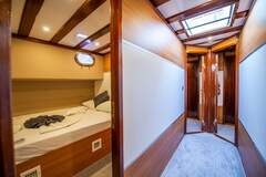 Delux Gulet with 4 Cabins - фото 7