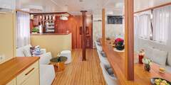 NEW Lux- Sail Cruiser with 9 Cabins for 21 Guests! - resim 4