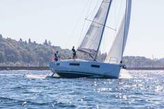 Sun Odyssey 440 N - picture 1
