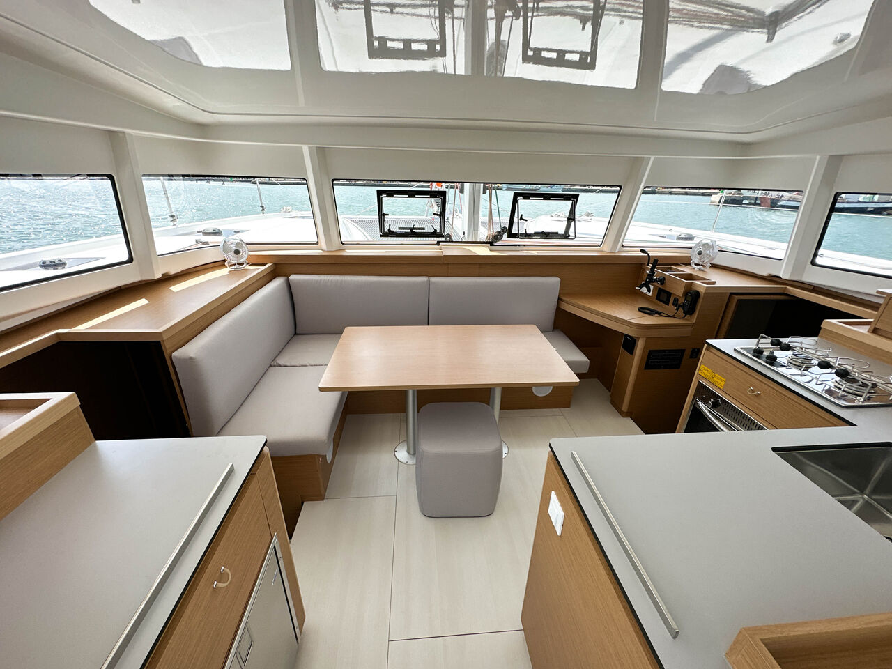 Excess 11 4cabins - picture 3