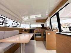 Excess 11 4cabins - picture 4