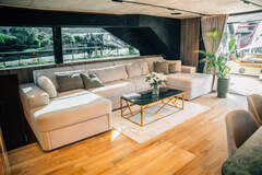 Moon Yacht 60 Power - picture 8